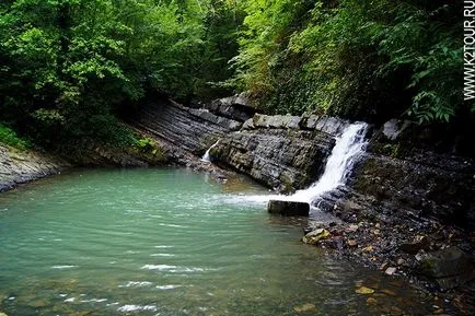 Как да стигнем до водопада zmeykovskih