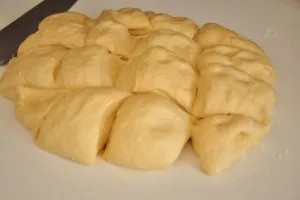 Bun karamellizált tej, házi recept egy fotó