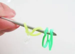 Cum de a țese brățări cârlig gumă