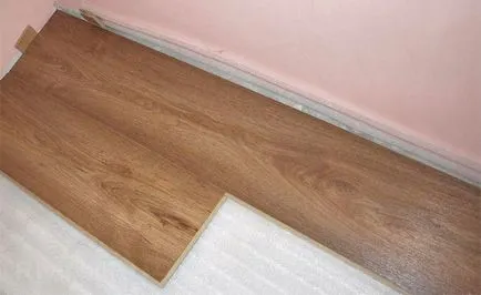 Cum de a pune laminat podea de lemn cu mâinile lor