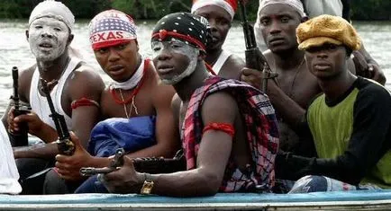 Както българските и нигерийските пирати крадат масло • мръсотия портал