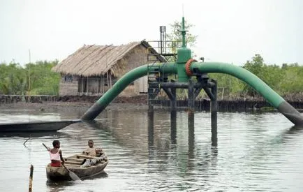 Както българските и нигерийските пирати крадат масло • мръсотия портал