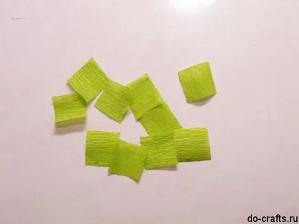 Как да си направим кактус с ръцете си от гофрирана хартия и пластелин