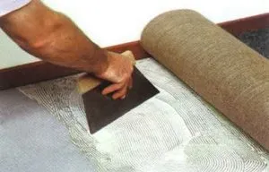 Как да се килим на бетонния под ремонт собствените си ръце
