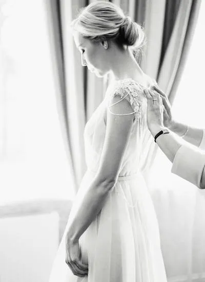 Hogyan válasszuk ki a menyasszonyi szalon, hogy megtalálja a tökéletes esküvői ruhák a legfontosabb nap az élet