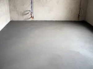 Cum să se alinieze podeaua de beton sub laminatul instrucțiuni detaliate cu fotografii și exemple video, de bună