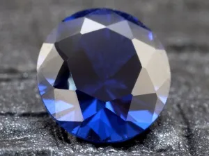 Sapphire камък знак на зодиака, характеристики, заинтересовани от
