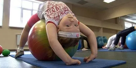 Набор от упражнения за сколиоза при деца, видео, фото