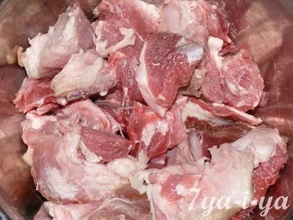 carne de porc marinat la cuptor cu cartofi în folie - pas cu pas, cu fotografii