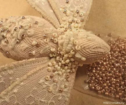 Moth - textíliák pillangó kitűző a kezét (DIY)