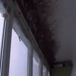 refluxului pe balcon deschis