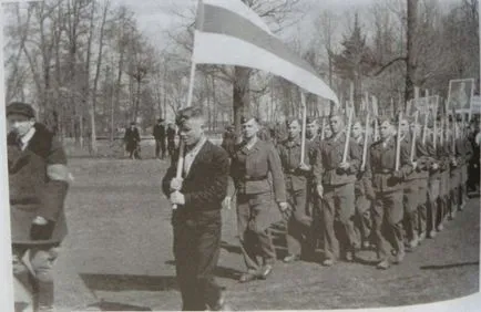 Nem fehér-piros-fehér zászlót! Flag, nincs fehér-vörös-fehér, rendőrök