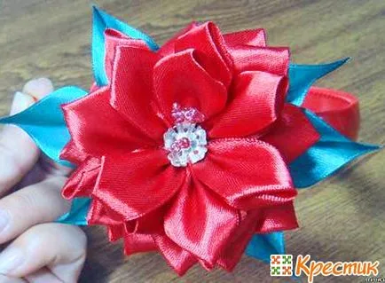 flori tridimensionale decora kanzashi rama!