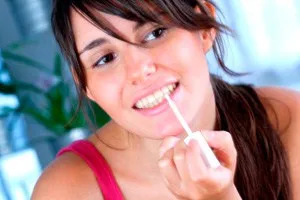 Избелване на зъби у дома народни средства и доказани методи