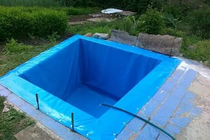 Открит басейн - за ремонт