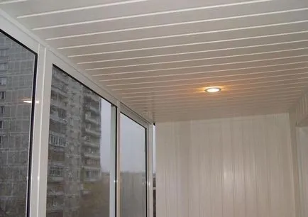 Panourile de tavan pe balcon pe balcon PVC cum să facă, furnizeze propriile lor mâini