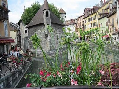 excursie Annecy de la Geneva, Lausanne, Nyon, Yvoire, Montreux, Vevey