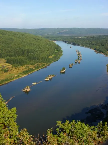 Momeala sumbră în zona de pescuit din Rusia privind