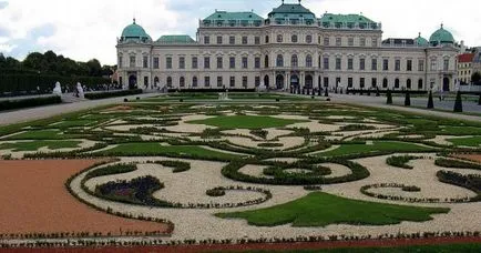 Plimbare prin chioșc palat parc