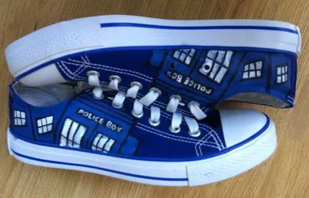 Боядисани кецове Converse - как се рисува, при покупко-продажба