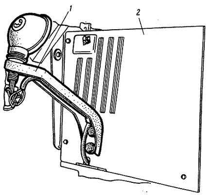 Szétszerelése traktor MTZ-80