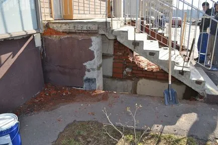 Repararea picioare din beton de scări la intrare si pridvor in Bucuresti