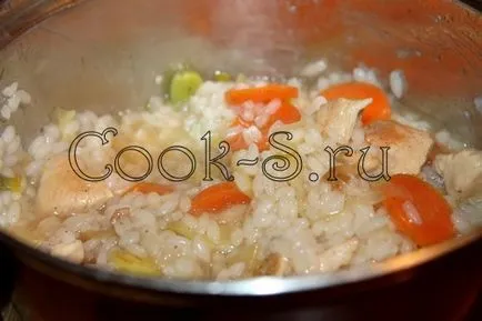 Ориз с пилешко, лук и моркови - стъпка по стъпка рецепта със снимки, различен