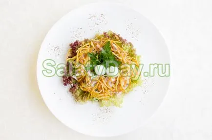 Salata cuib de cocoș de munte lemn - reteta Yum cu fotografii și video