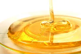 Защо медът е течен, как да се направи течност, използването на свойствата