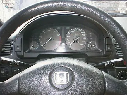 Önellenőrzés Honda Accord, kézi autós