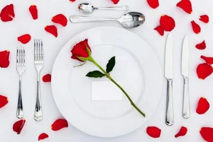 Servind o cină romantică