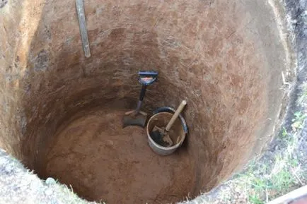 Fosa septica de inele din beton cu mâinile lor - calcul de circuit, instalarea la cheie