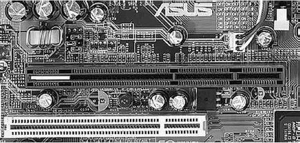 Bővítőhelyek AGP, AGP Pro és a PCI Express