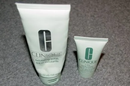 Scrubs CLINIQUE 7 zile crema exfoliant clătire vs scbub exfoliant