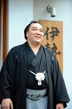Greutatea medie a unui luptator de sumo
