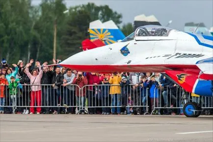 Рицари и Бързолети празнува 25 години! военен преглед