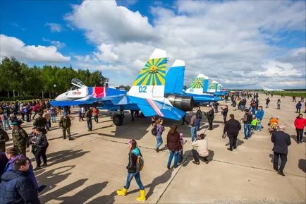 Cavalerii și Swifts a sărbătorit 25 de ani! Revizuirea militară