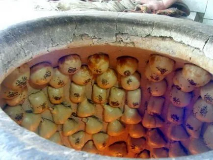 Tandoor pentru a da fotografii, istoria evoluției, modul de a face propriile lor mâini Tandoor de cărămidă și lut