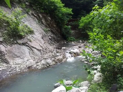 Zmeykovskie vízesések Szocsi fotók, hogyan jutunk el a Kabardinka Gelendzhik hogy Teshebs