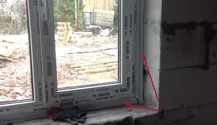 Ceea ce distinge instalarea de ferestre din plastic în peretele de beton celular