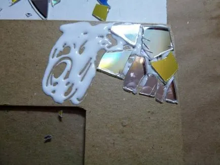 Рамка за снимка мозайка от старата CD диск
