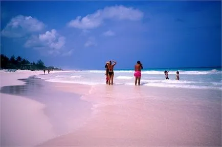 Színes strandok - miért homok színű