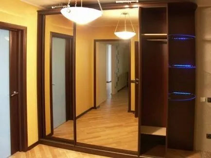Gardrób a folyosón (59 fotó), hogyan lehet egy kis szekrény az előszobában, mini-rendszer egy tömbben