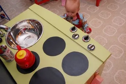 Gyerekjátékok konyha saját kezűleg - jó példa az ihlet!