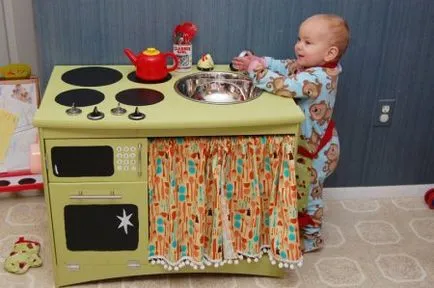Детска игра кухня със собствените си ръце - чудесен пример за вдъхновение!