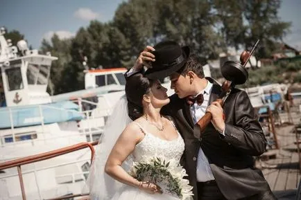 Ötletek az esküvői fotózásra a szabadban nyáron (fotók)