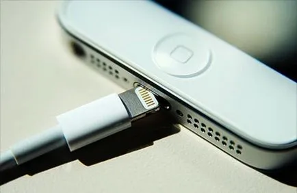 Как да се свържете вашия iphone към USB на компютър и Wi-Fi създаването на Wi-Fi мрежа, за да се свържете с iPhone