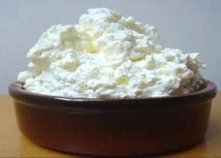 Кои сирене-здравословна мазнина или без съдържание на мазнини и конфекция, извара