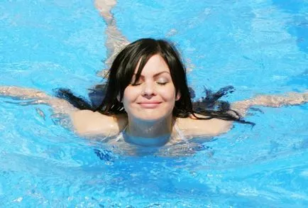 Как да отслабнете чрез плуване