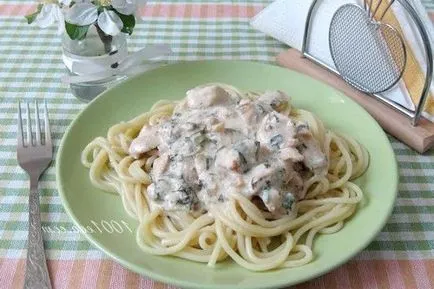 Cum de a găti spaghete cu carne de pui în sos de smântână - preparate calde